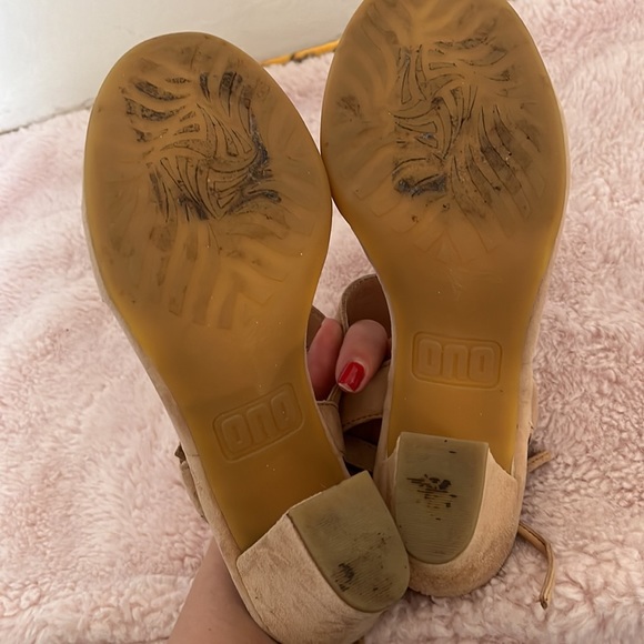 Tan Leather Strappy Heels - Picture 4 of 5